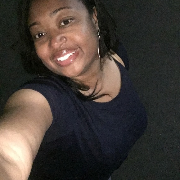 Meet your Posher, Aris - Picture 3 of 4